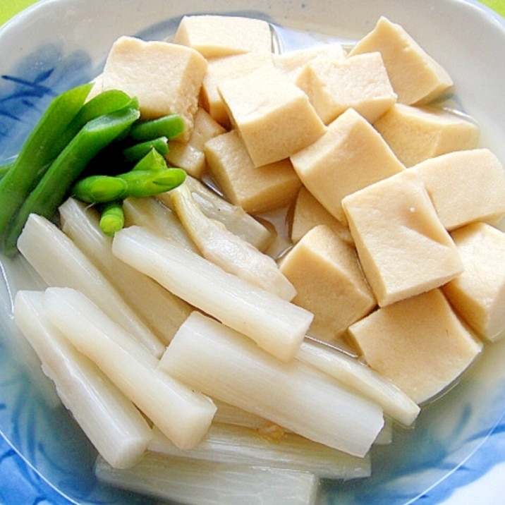 ウドと高野豆腐の煮物
